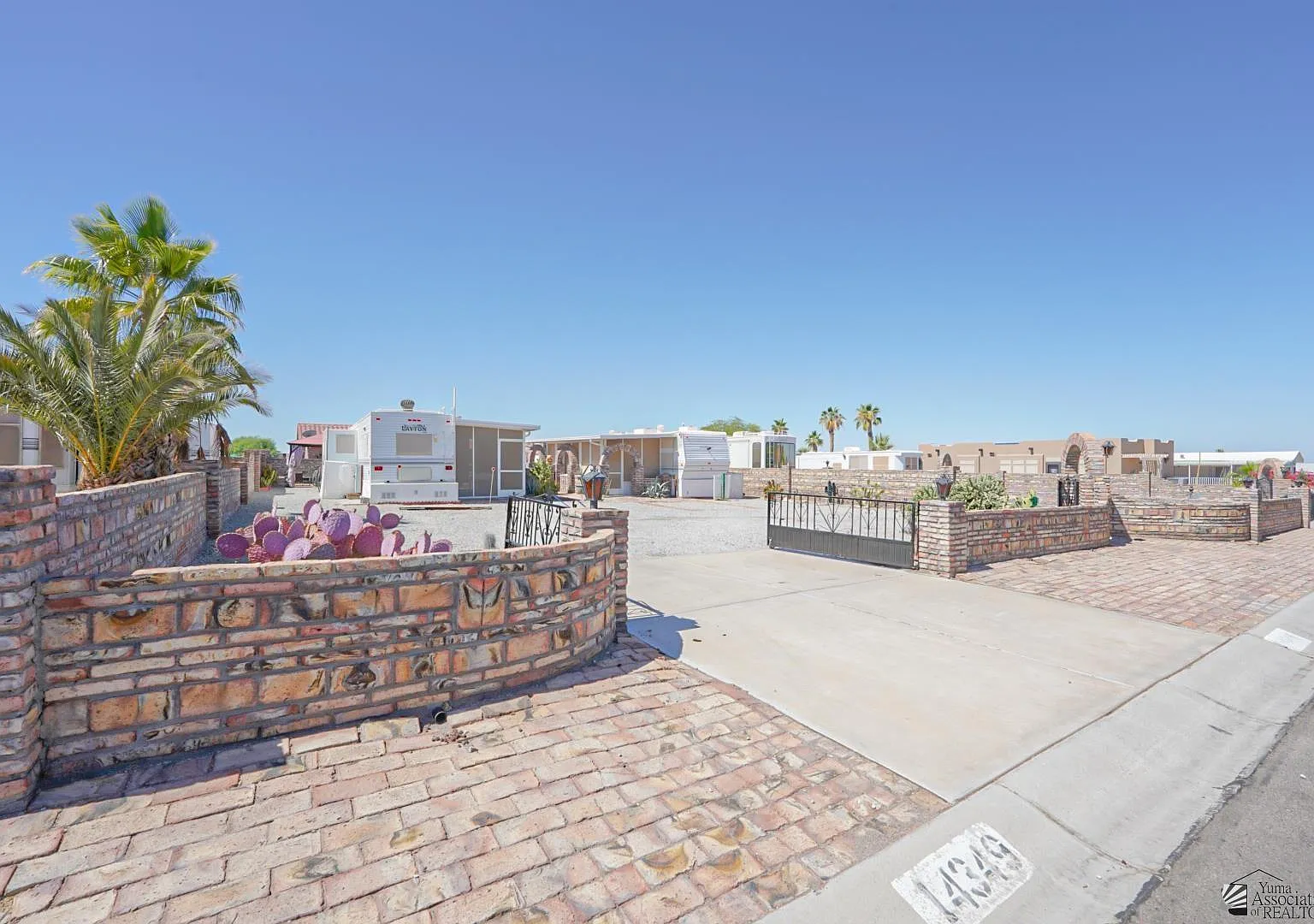 14349 E 28th Ln — Photo 3