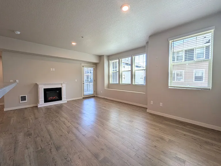 17126 SW Snowdale St #208 — Photo 8