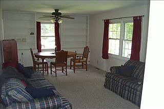 2nd image of 504 2nd St SE