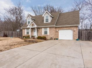 3521 Sun Rise Cir, Jeffersonville, IN 47130