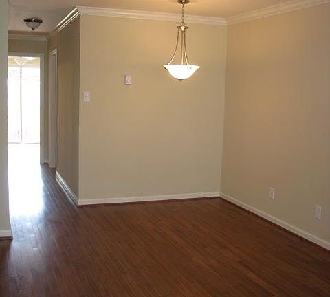 4th image of 125 Forest Ave