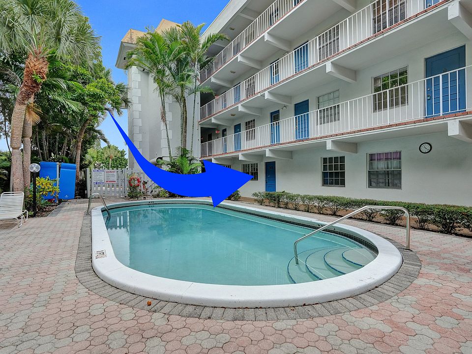 1 Unit in front of pool. Heated pool
