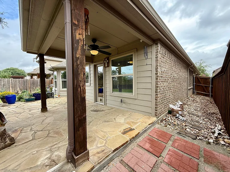 3728 Holly Brook Dr — Photo 35