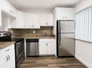 139 Sparrow Dr APT 5F, Royal Palm Beach, FL 33411