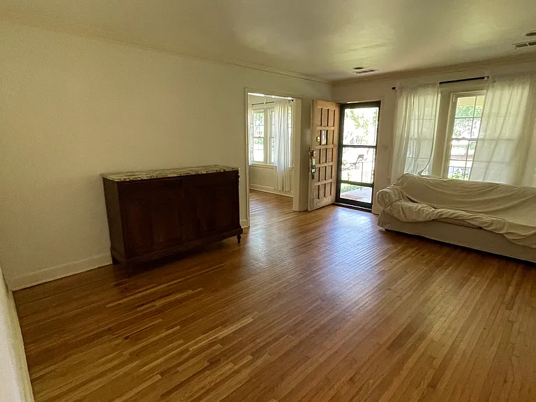 3008 S Cincinnati Ave — Photo 9