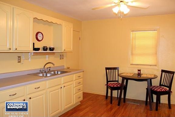 Crisp, Clean Kitchen