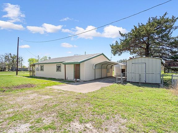 2nd image of 183 3rd St