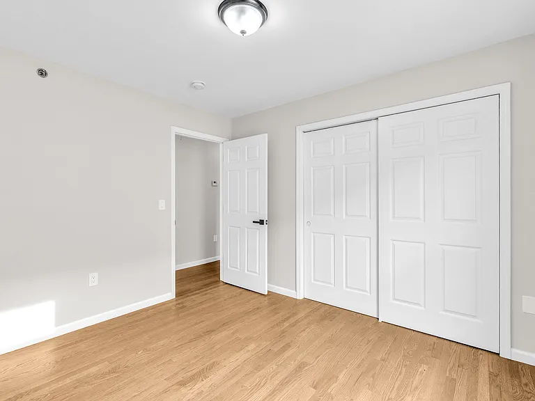 15-17 Wharton St #3 — Photo 7