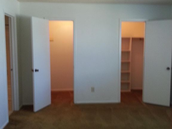 4th image of 6812 Westglen Dr