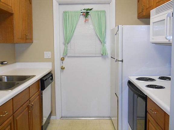5th image of 5431 Hansel Ave APT M2