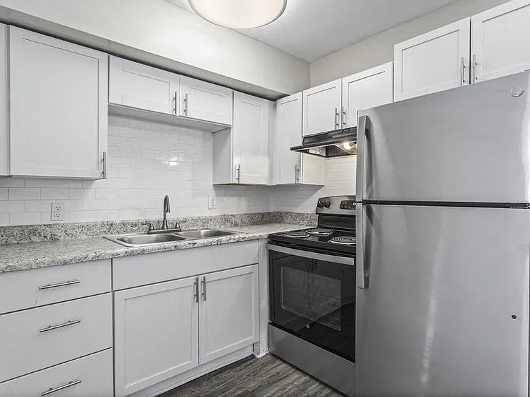 Upland Townhomes — Photo 2