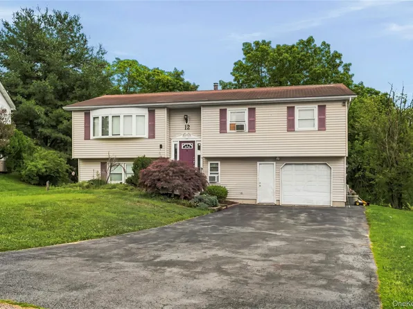 12 Veteran Circle, Monroe, NY 10950