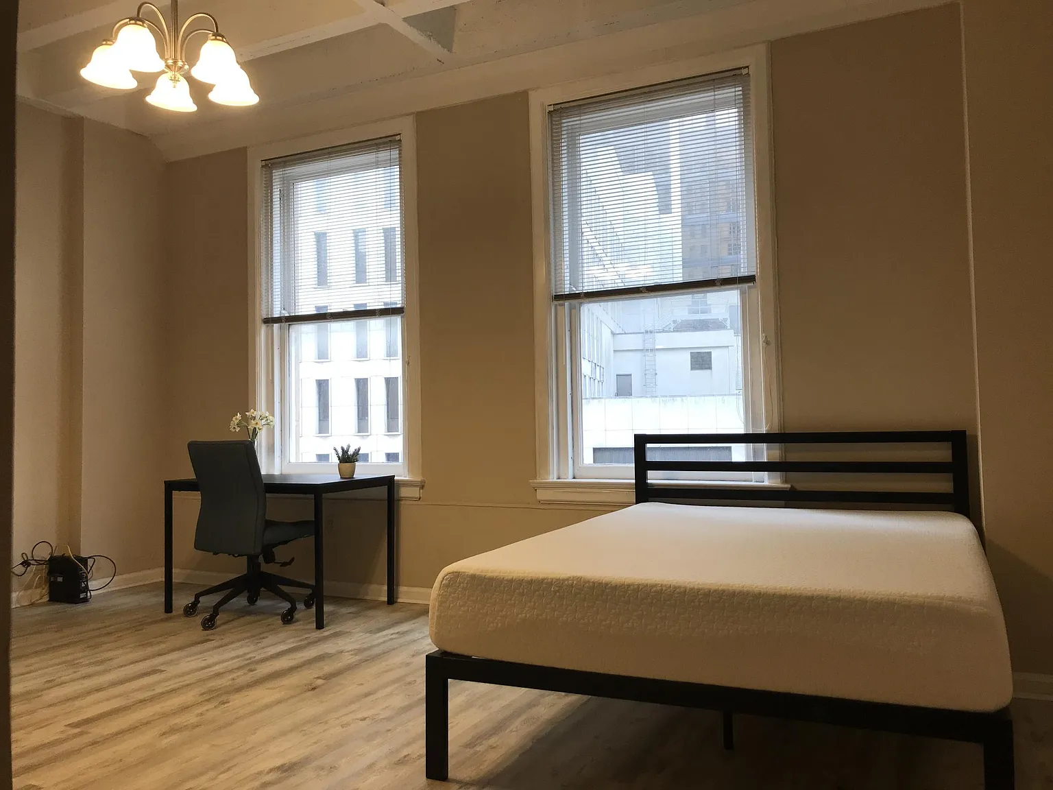 32 Peachtree St NW — Photo 4