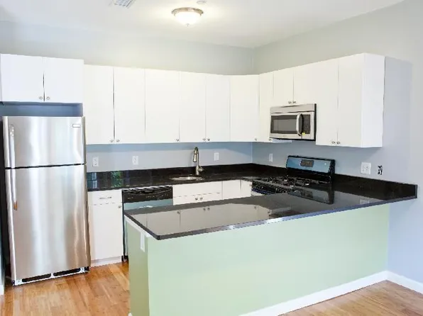 23 Evergreen St #2R, Jamaica Plain, MA 02130