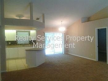 3rd image of 2321 NE 36th St