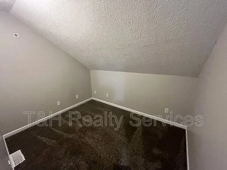 3008 N Pauline Ave — Photo 10