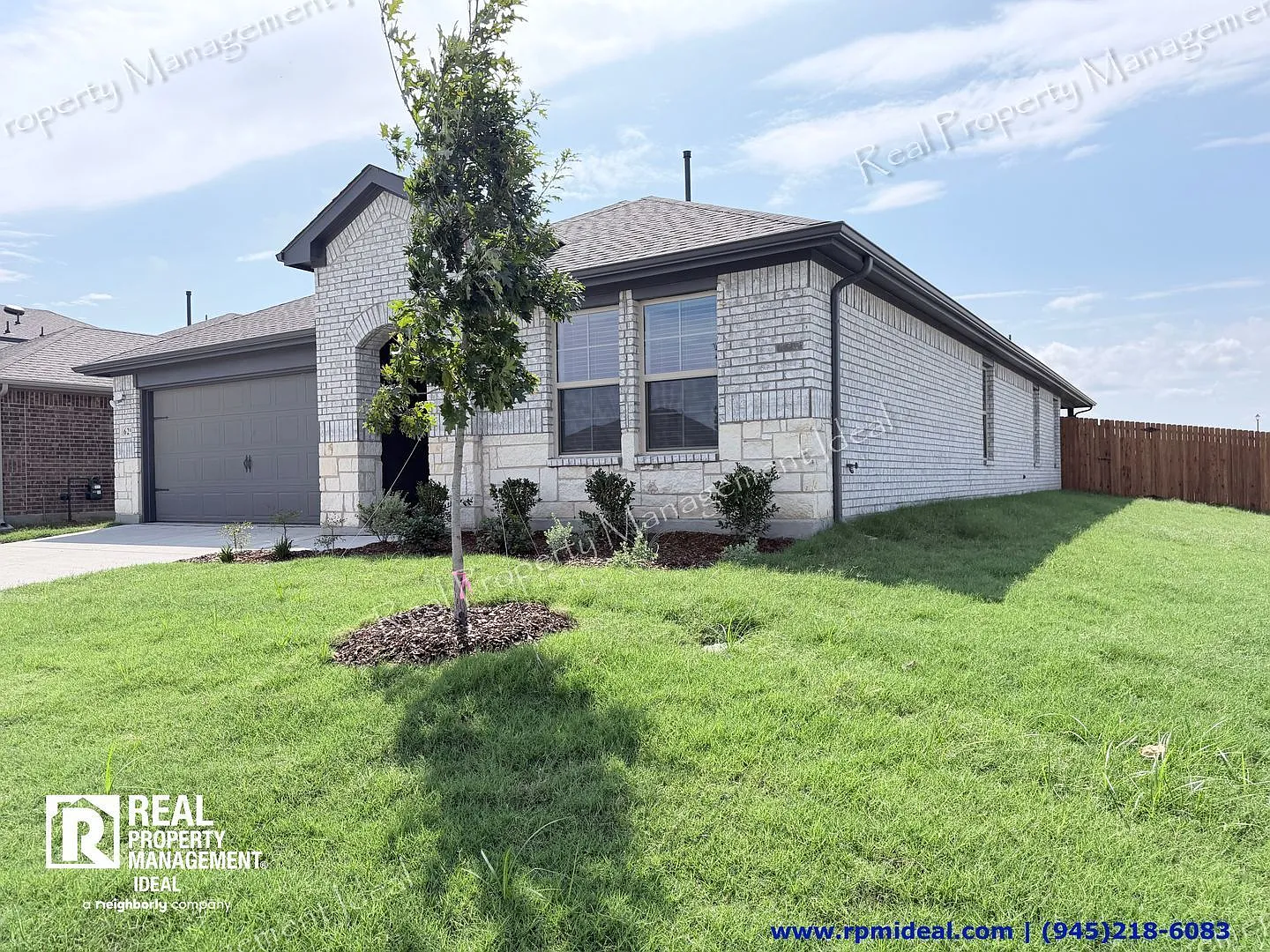 4 bed, 3.0 bath, 2089 sqft, $2,199 — Photo 1
