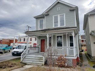 425 Keswick St, Clifton Forge, VA 24422