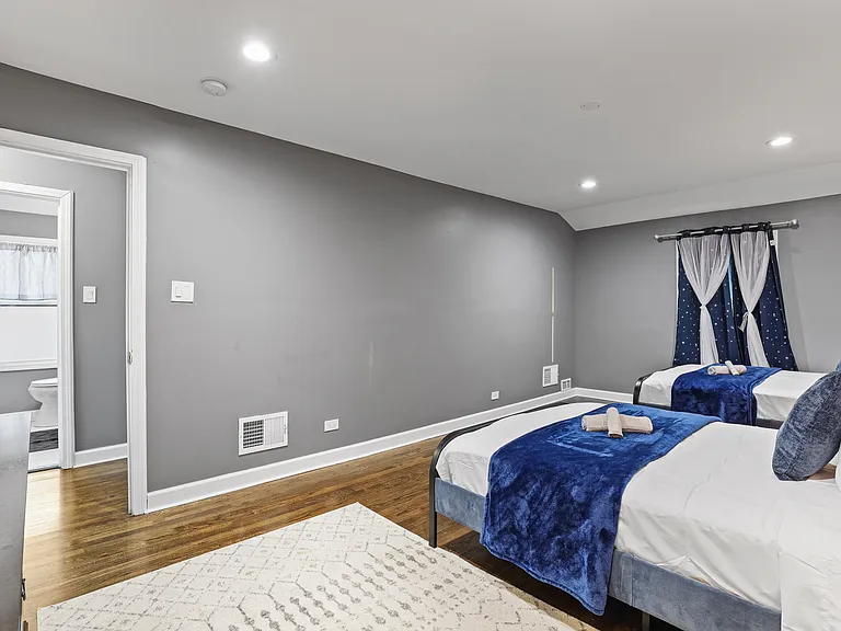 749 Manchester Ave — Photo 2