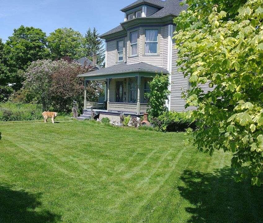 2nd image of 31 Blake Street