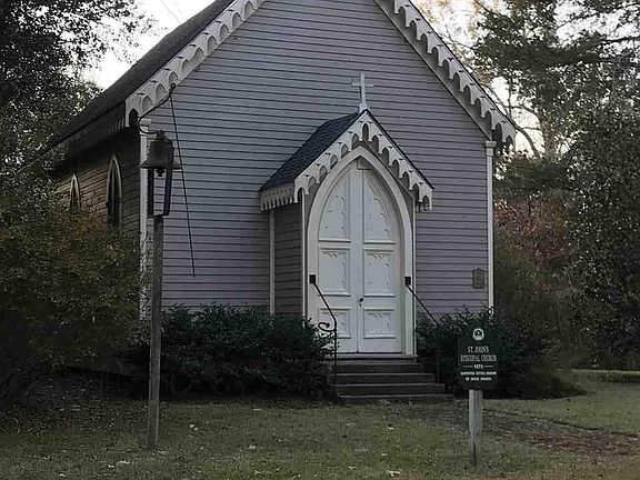 4th image of Old Laurel Hill Rd