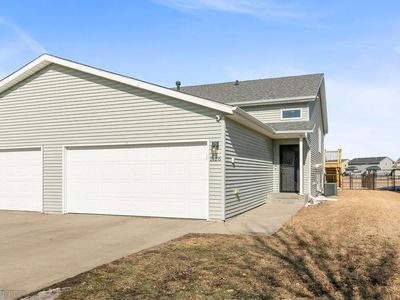 1126 38 1/2 Ave W, West Fargo, ND, 58078