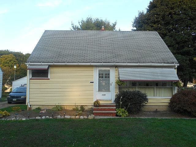 1st image of 4305 W 187th St