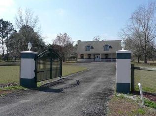 8941 Kenton Rd, Zephyrhills, FL 33545