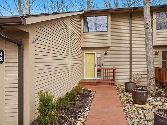 4th image of 42 Big Oak Ln #14