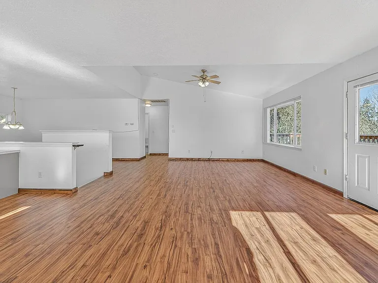 College Park Townhomes — Photo 27