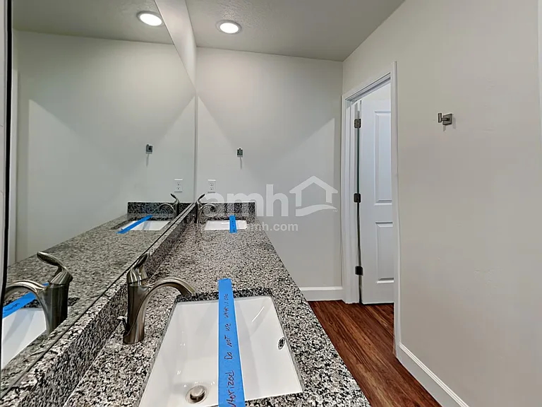 2403 E Surry Way — Photo 12