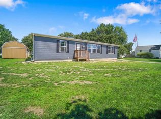 105 Iowa St, La Crosse, IN 46348