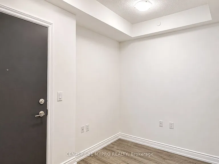 9608 Yonge St #305 — Photo 6