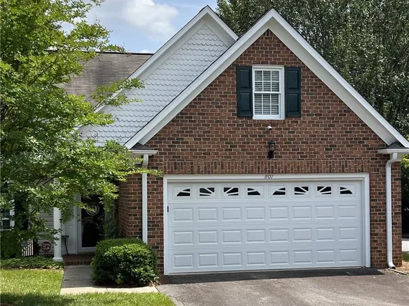 601 Croston Dr, Winston Salem, NC 27104