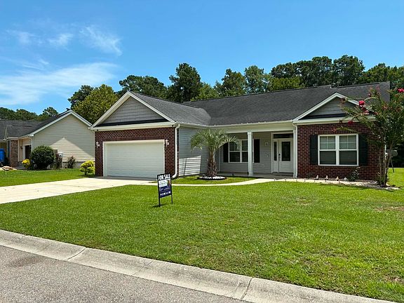 2nd image of 601 West Oak Circle Dr.