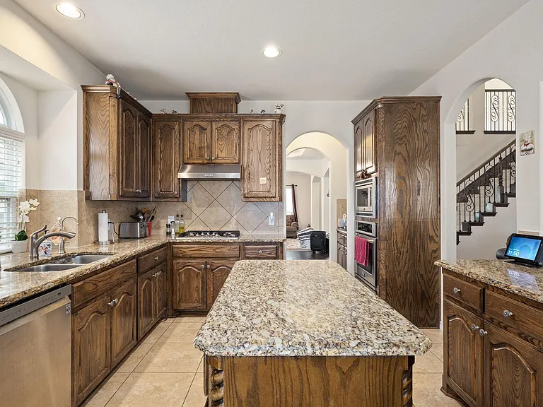 11637 Gatesville Dr — Photo 10