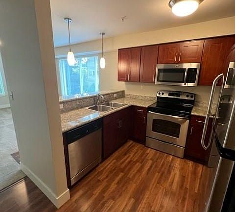 2nd image of 20318 15th Ave NE #31