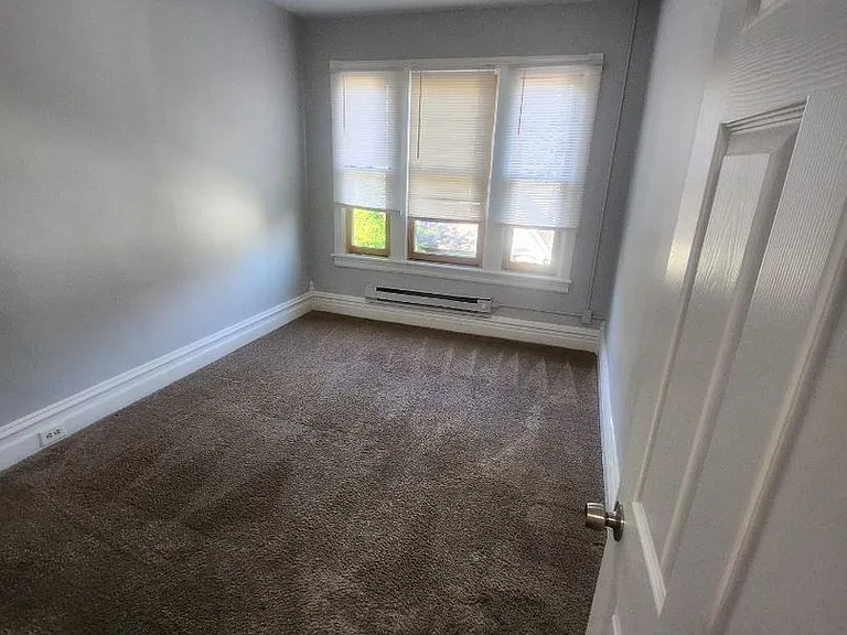 207 N 8th St — Photo 6