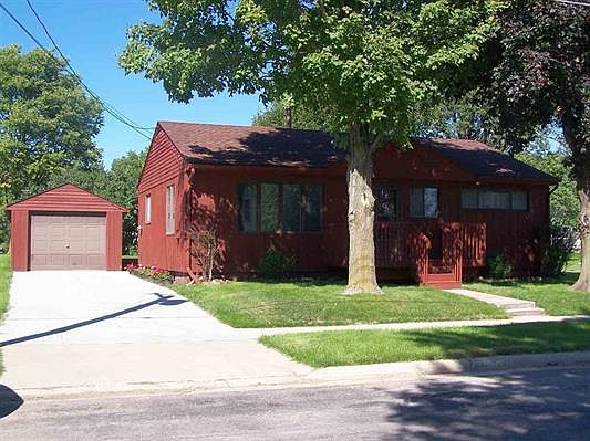 1st image of 1105 L Ave