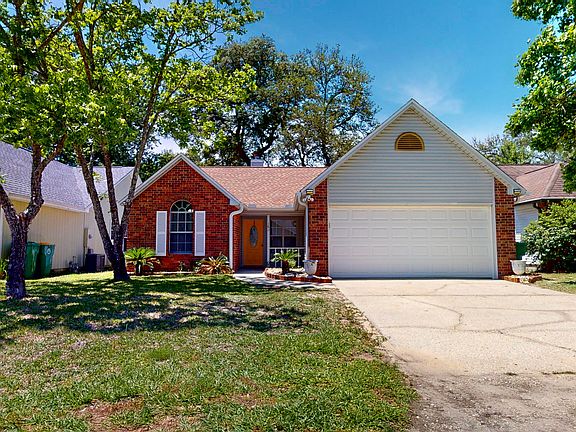 4th image of 183 Wright Cir
