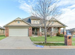 13029 SW 5th St, Yukon, OK 73099