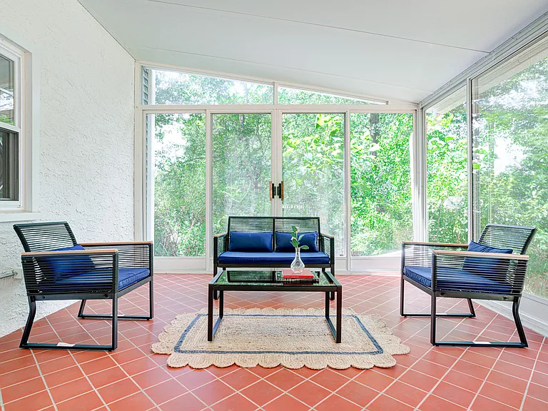 7 Carol Ln — Photo 18