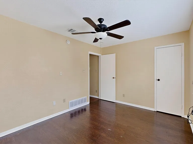 936 Sugarberry Dr — Photo 22