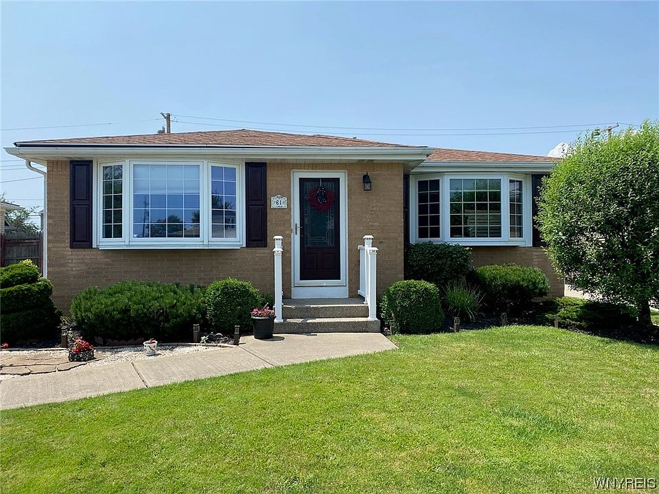 1st image of 61 Lucy Ln