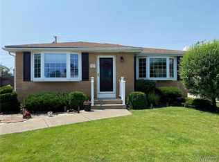 61 Lucy Ln, Cheektowaga, NY