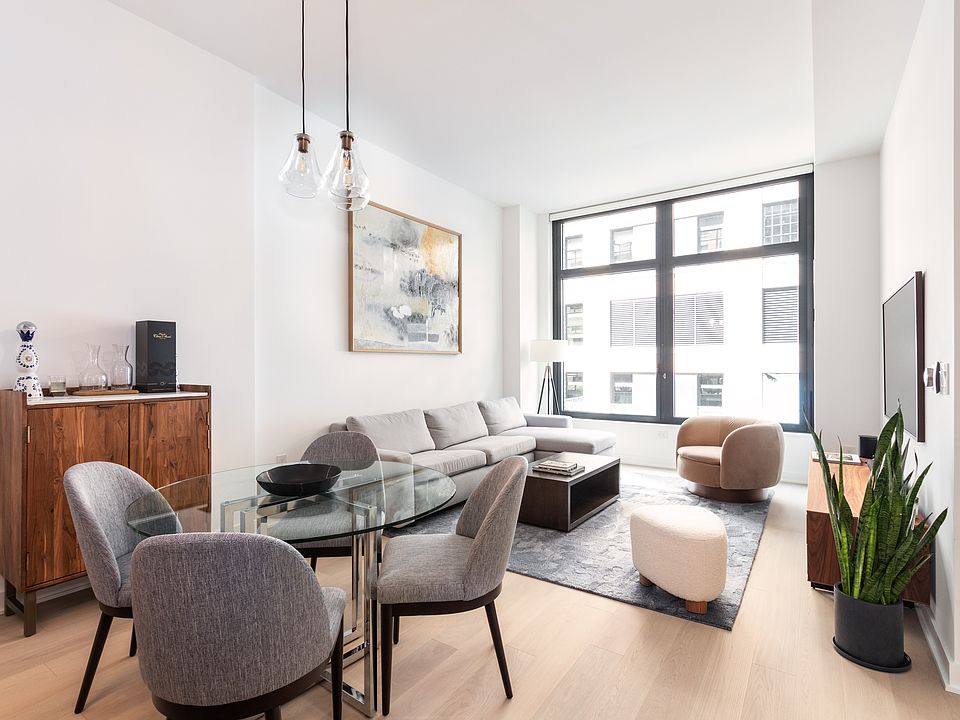 1st image of 77 Charlton St APT N3b
