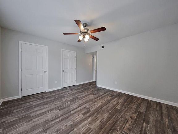 2nd image of 2717 Stoney Brook Dr #2pfbk2g2w
