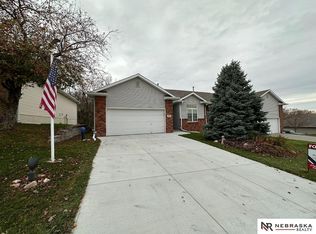 5934 N 92nd Ave, Omaha, NE 68152
