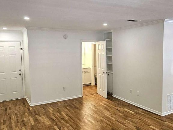 5th image of 1150 Collier Rd NW APT K12