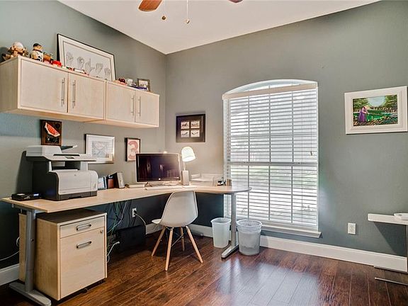 5th image of 3909 Cannonwood Dr